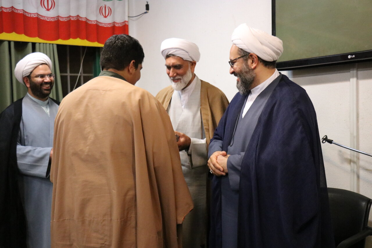  تقدیر از مبلغان اعتکاف دانش‌آموزی در کرمان