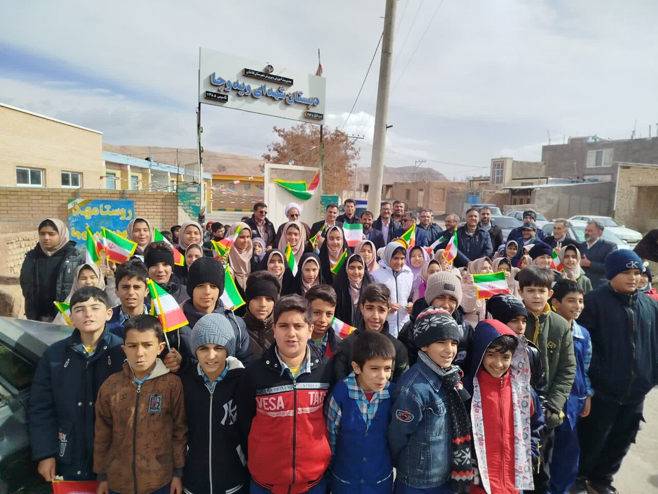 افتتاح و کلنگ زنی ۲۷پروژه‌ بخش برزک+تصاویر