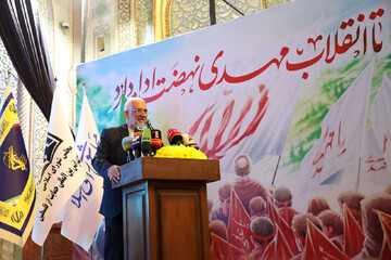 امروز همه آزادگان جهان و عدالت خواهان کنار انقلاب اسلامی ایران قرار دارند