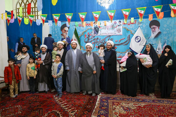 تصاویر | مراسم گرامیداشت سالگرد پیروزی انقلاب با خانواده های طلاب و روحانیون تبریز در امام زاده سیدمحمد کججانی