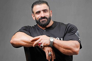 کاش سلبریتی‌ها وطن‌دوستی را از هادی چوپان بیاموزند!