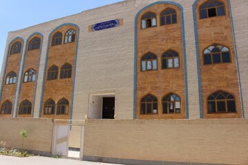 دعوت مدرسه علمیه حضرت زینب کبری(س) رفسنجان از مردم برای حضور در راهپیمایی ۲۲بهمن