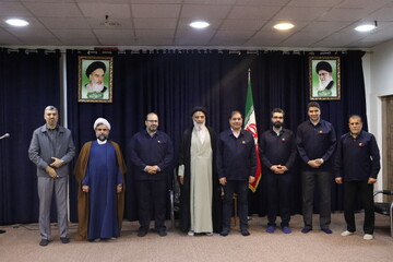 دیدار مدیران شرکت فولاد با نماینده ولی فقیه در خوزستان + تصویر