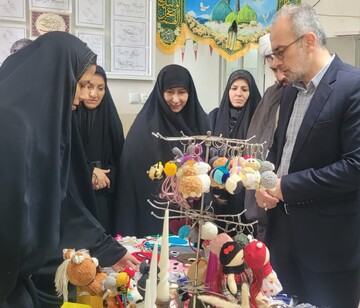 نمایشگاه مهنا نماد خلاقیت در تولیدات فرهنگی و هنری استان قم است