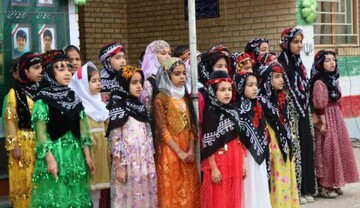 تصاویر/ برگزاری مراسم گرامیداشت انقلاب در روستای حاضر میل شهرستان دهلران