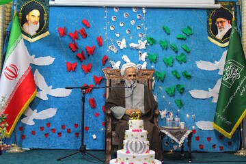 انقلاب اسلامی، مقابله عملی شعار «الله‌اکبر» با نظام استکباری جهان به‌ویژه آمریکاست+تصاویر