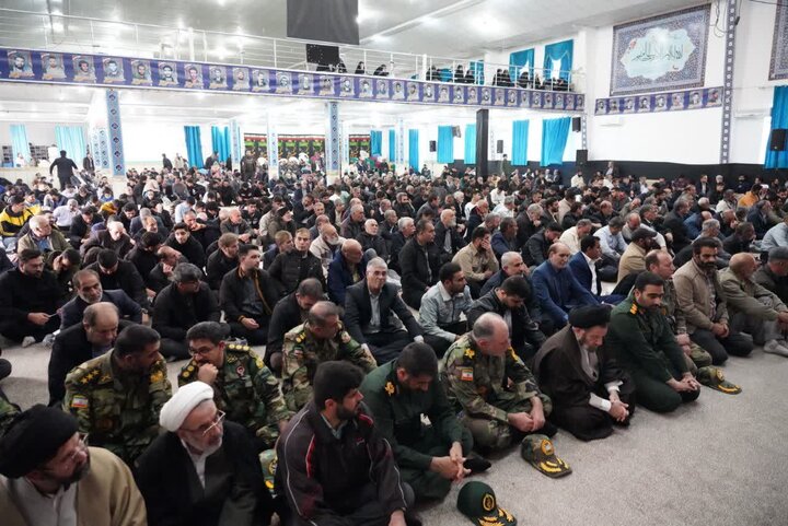 تصاویر/اجتماع بزرگ بسیجیان در خرم آباد