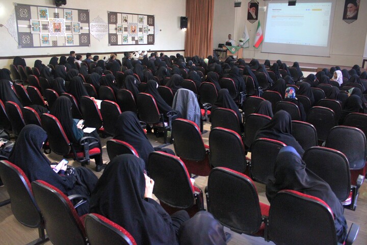 تصاویر/ سومین جلسه نشست تخصصی «بر مدار حقیقت» در کرمان