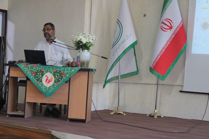 تصاویر/ سومین جلسه نشست تخصصی «بر مدار حقیقت» در کرمان