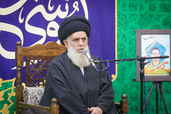 تصاویر/ آئین غبارروبی حرم حضرت موسی مبرقع ویژه خانواده شهدای اغتشاشات اخیر