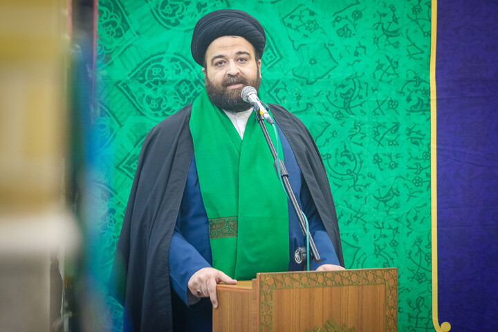 تصاویر/ آئین غبارروبی حرم حضرت موسی مبرقع ویژه خانواده شهدای اغتشاشات اخیر