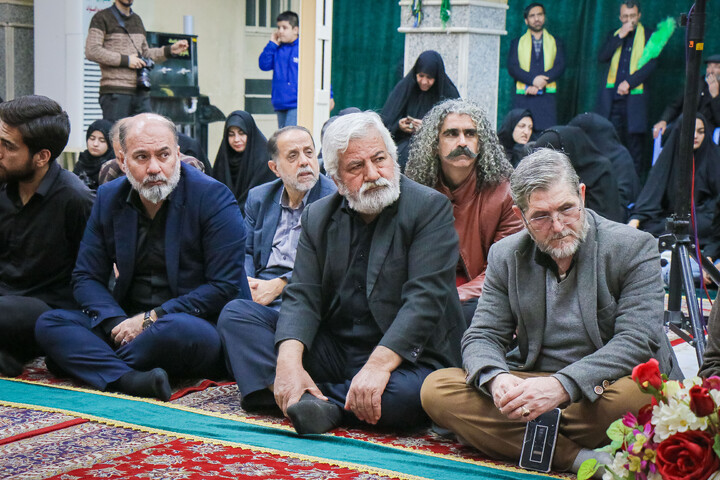 تصاویر/ آئین غبارروبی حرم حضرت موسی مبرقع ویژه خانواده شهدای اغتشاشات اخیر