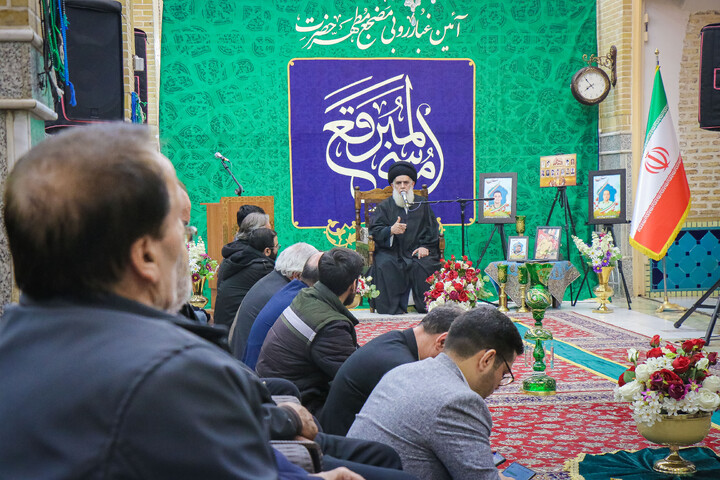 تصاویر/ آئین غبارروبی حرم حضرت موسی مبرقع ویژه خانواده شهدای اغتشاشات اخیر