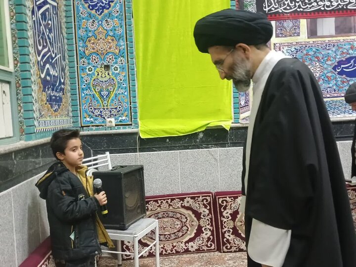 تصاویر/ حضور نماینده ولی‌فقیه درکاشان درنوش آباد در ایام الله دهه فجر؛