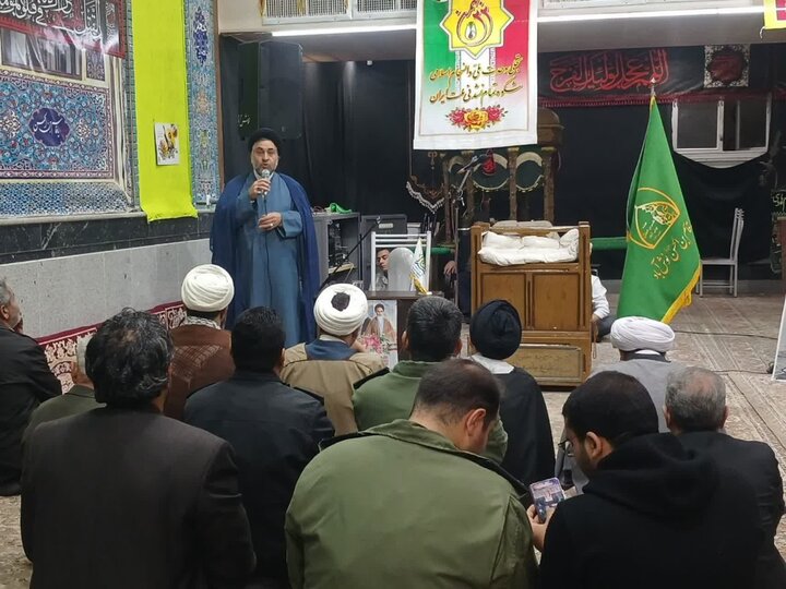 تصاویر/ حضور نماینده ولی‌فقیه درکاشان درنوش آباد در ایام الله دهه فجر؛