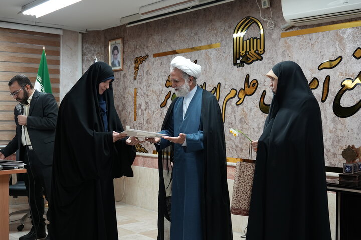 اولین جشنواره قرآنی ظهور فجر به همت مجتمع آموزش علوم انسانی کوثر تهران