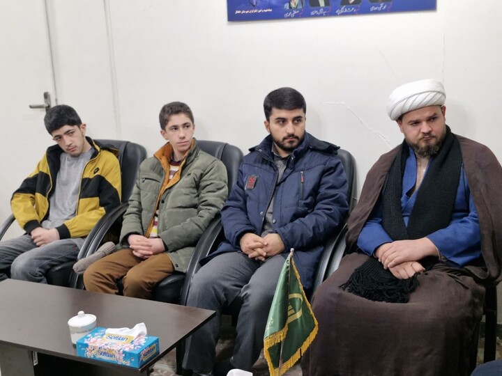 تصاویر/ دیدار اساتید و طلاب مدرسه علمیه جعفریه با امام جمعه خلخال