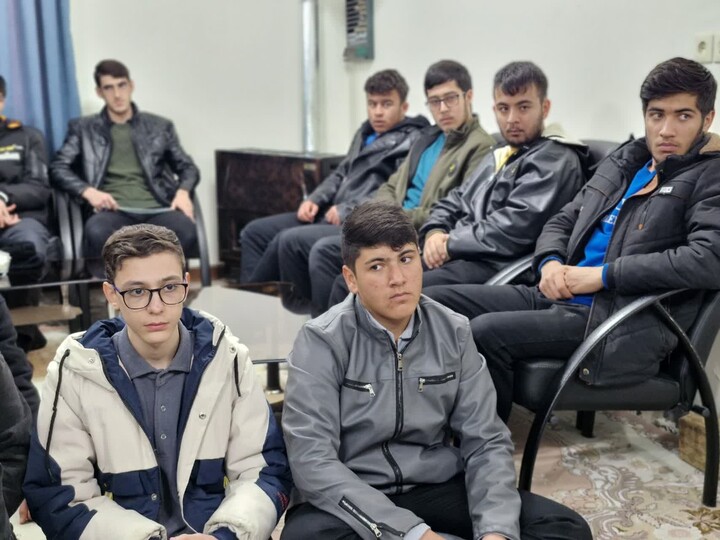 تصاویر/ دیدار اساتید و طلاب مدرسه علمیه جعفریه با امام جمعه خلخال