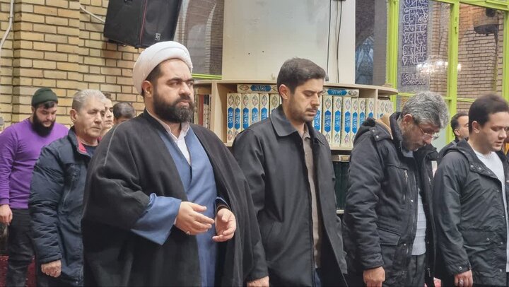 تصاویر/ مراسم گرامیداشت دهه مبارک فجر در مسجد جامع دماوند