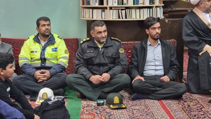 تصاویر/ مراسم گرامیداشت دهه مبارک فجر در مسجد جامع دماوند