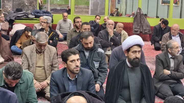 تصاویر/ مراسم گرامیداشت دهه مبارک فجر در مسجد جامع دماوند