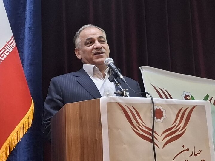 تصاویر/ چهارمین جشن گلریزان با حضور ائمه جمعه آران وبیدگل و نوش آباد