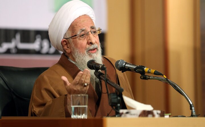 آیت الله العظمی جوادی آملی: ایرانِ پهلوی ارباً اربا شده بود