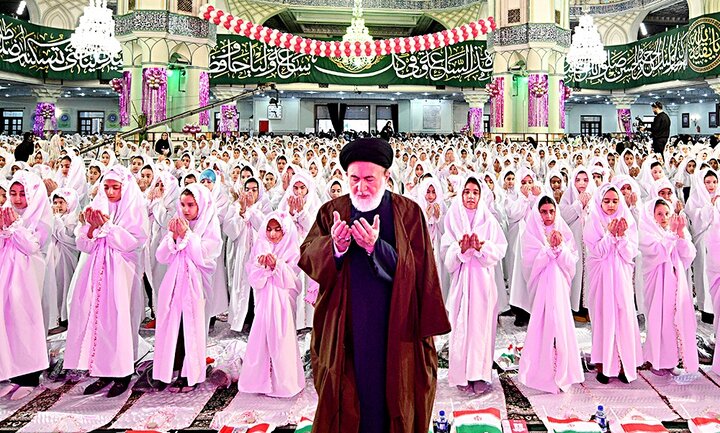 تصاویر/ جشن تکلیف 5000 هزار نفری دخترانه در حرم حضرت عبدالعظیم(ع)