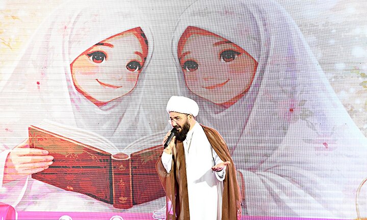 تصاویر/ جشن تکلیف 5000 هزار نفری دخترانه در حرم حضرت عبدالعظیم(ع)