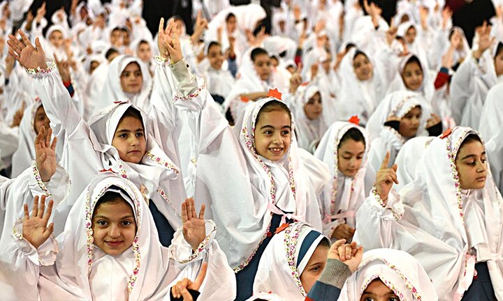 تصاویر/ جشن تکلیف 5000 هزار نفری دخترانه در حرم حضرت عبدالعظیم(ع)