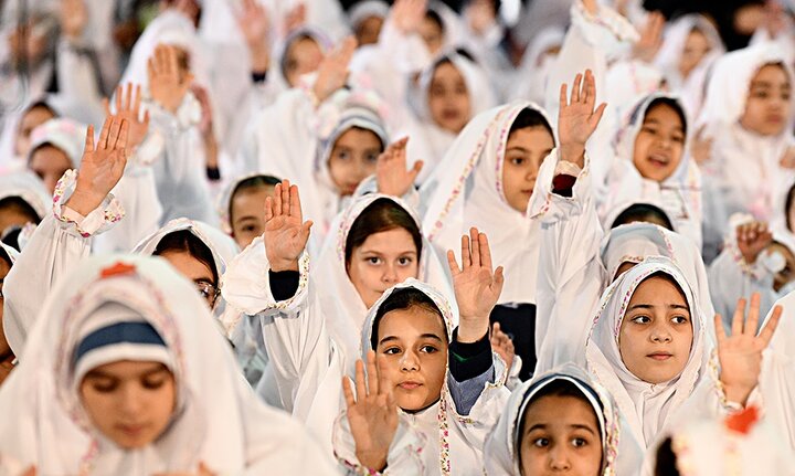 تصاویر/ جشن تکلیف 5000 هزار نفری دخترانه در حرم حضرت عبدالعظیم(ع)