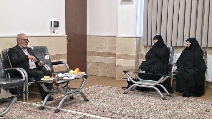 تصاویر/ بازدید مدیر حوزه علمیه خواهران استان کرمان از مدرسه علمیه نرجسیه سیرجان