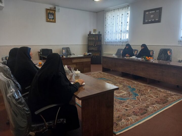 تصاویر/ بازدید مدیر حوزه علمیه خواهران استان کرمان از مدرسه علمیه الزهرا(س) شهربابک