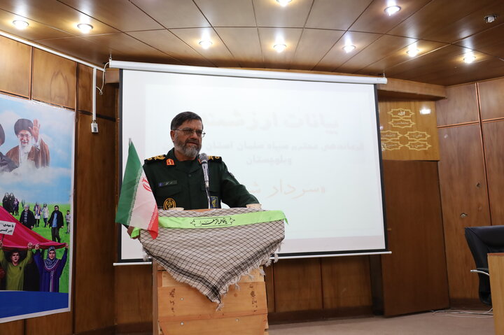 طلاب و روحانیون زاهدان پیروزی انقلاب اسلامی  را گرامی داشتند