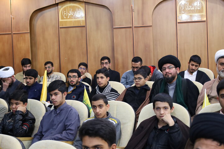 طلاب و روحانیون زاهدان پیروزی انقلاب اسلامی  را گرامی داشتند