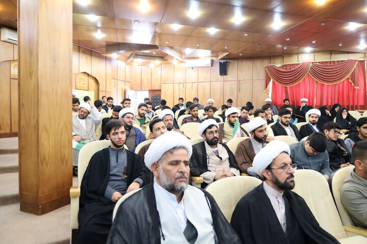 طلاب و روحانیون زاهدان پیروزی انقلاب اسلامی  را گرامی داشتند