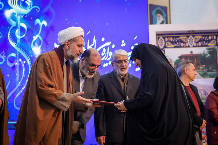 تصاویر /   اختتامیه مراسم جشنواره بین‌المللی معروف با حضور امام جمعه قزوین