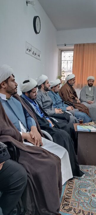 تصاویر/جلسه هماهنگی جامعه روحانیت شهرستان چرداول