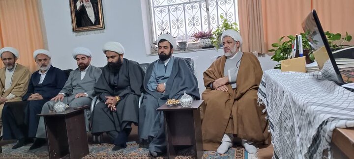 تصاویر/جلسه هماهنگی جامعه روحانیت شهرستان چرداول