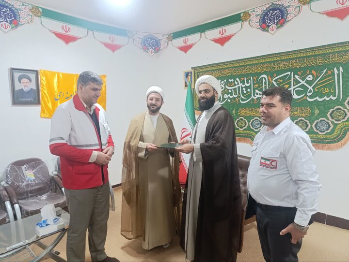 تصاویر/ دیدار مدیر عامل هلال‌احمر با امام جمعه دهلران