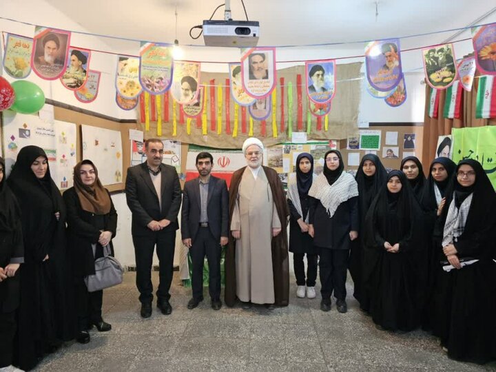 تصاویر/بازدید نماینده ولی فقیه در کردستان از اتحادیه انجمن‌های اسلامی دانش‌آموزان سنندج