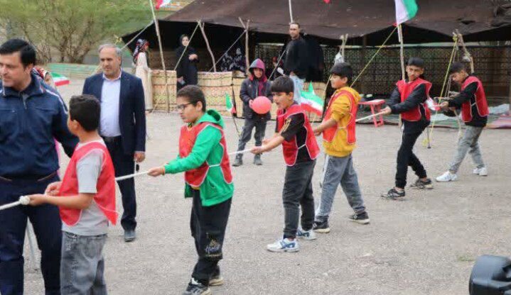 تصاویر/ برگزاری جشن انقلاب در روستای حاضر میل شهرستان دهلران
