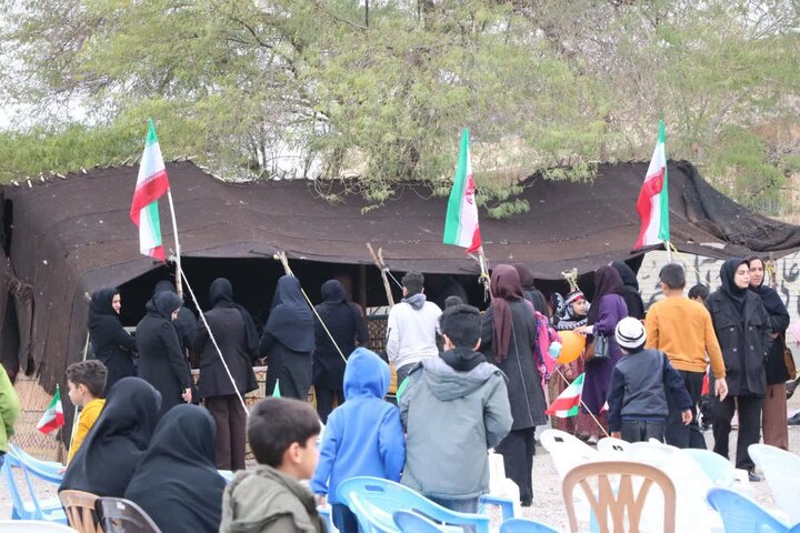 تصاویر/ برگزاری جشن انقلاب در روستای حاضر میل شهرستان دهلران