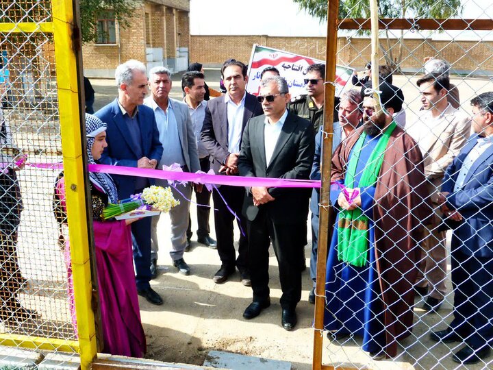 تصاویر/آیین افتتاح چمن مصنوعی مدرسه ملاصدرا در شهرستان ابدانان