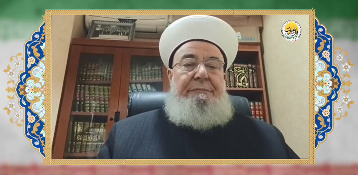 یہ عظیم اور بابرکت انقلاب اسلام اور تمام مسلمانوں کے لیے ہے