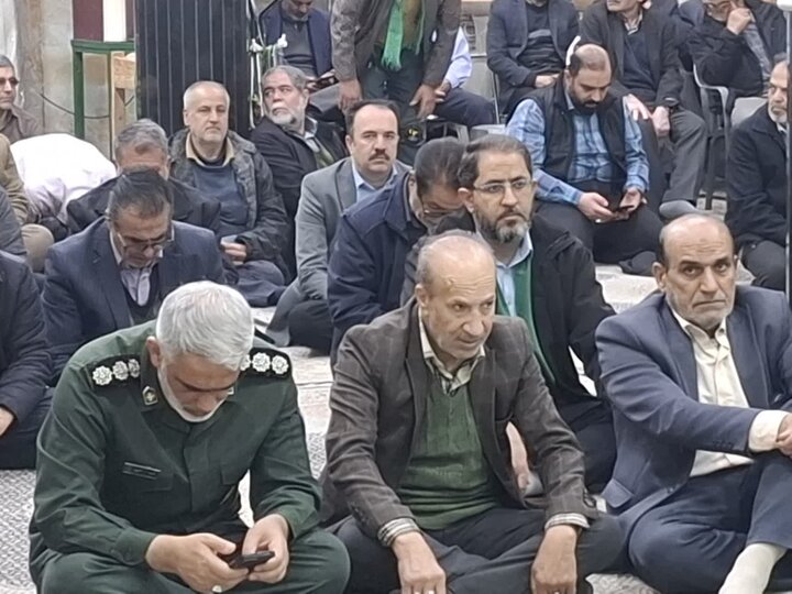 تصاویر/گرامی داشت هفدهمین سالگرد پیروزی انقلاب درمسجدصفاری کاشان