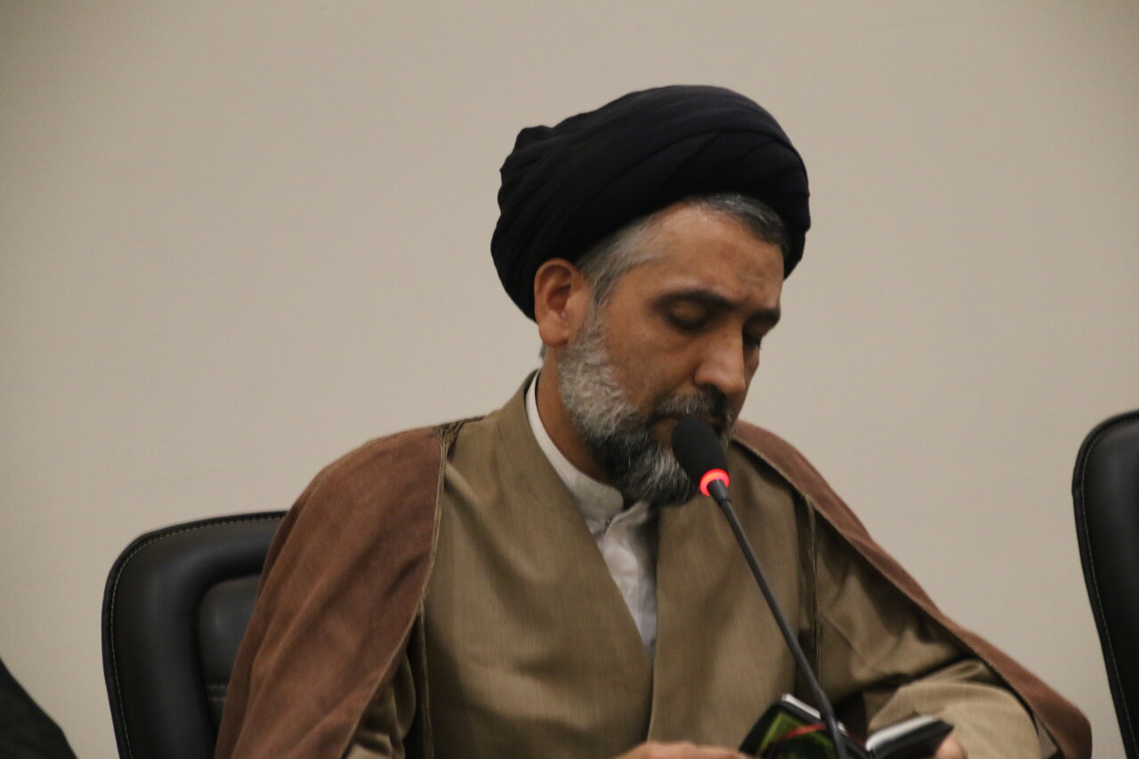 اجلاسیه مدیران حوزه‌های علمیه استان کرمان با حضور نماینده ولی‌فقیه و مدیر حوزه‌های علمیه استان برگزار شد.