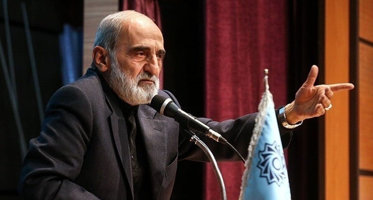 ملت ایران هرگز از آرمان‌های امام خمینی(ره) و رهبر معظم انقلاب عقب نخواهد نشست