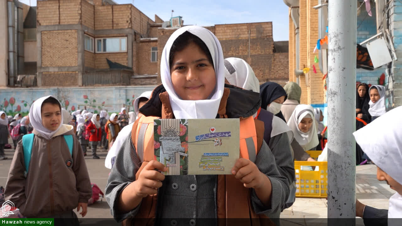 ۵۰ هزار پاکت مهدوی در نیمه شعبان به خانه‌های مردم قم رسید