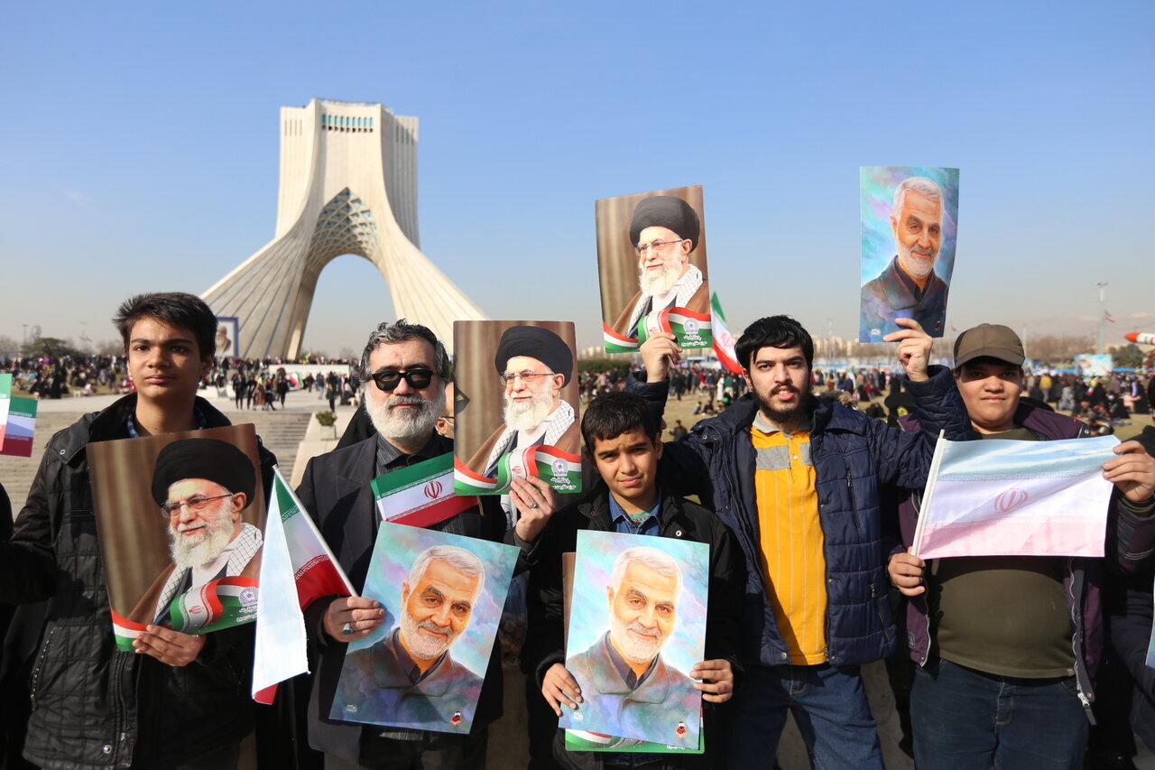 حلقه مفقوده تربیت سیاسی: چرا بسیاری از والدین از تربیت سیاسی غافلاند؟